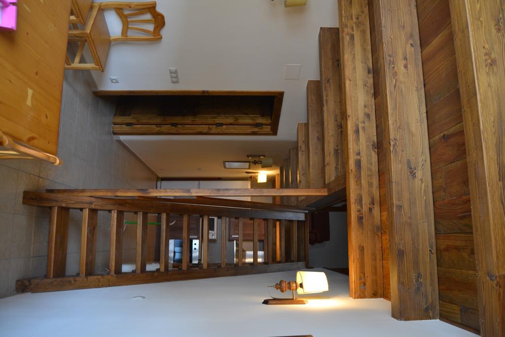 Hostal La Muntanya Castellar De N'Hug Ngoại thất bức ảnh