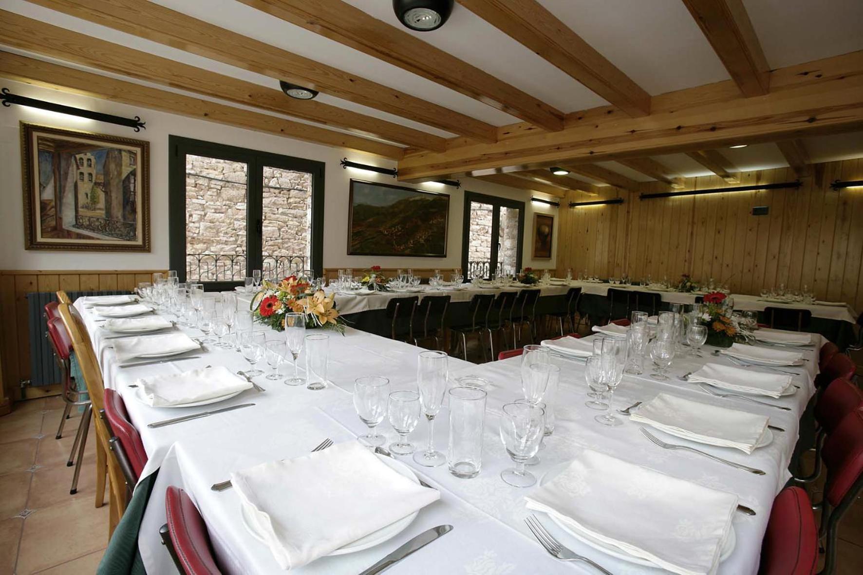 Hostal La Muntanya Castellar De N'Hug Ngoại thất bức ảnh