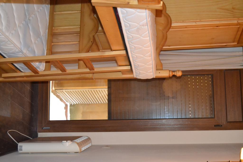 Hostal La Muntanya Castellar De N'Hug Ngoại thất bức ảnh