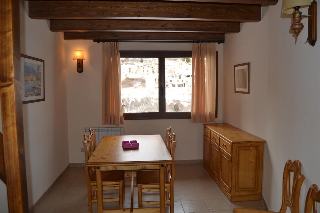Hostal La Muntanya Castellar De N'Hug Ngoại thất bức ảnh